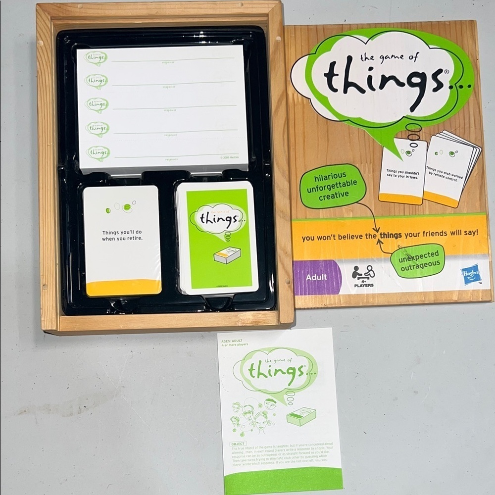 Hasbro The Game of Things - Green and White